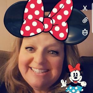 Meet your Posher, Debra